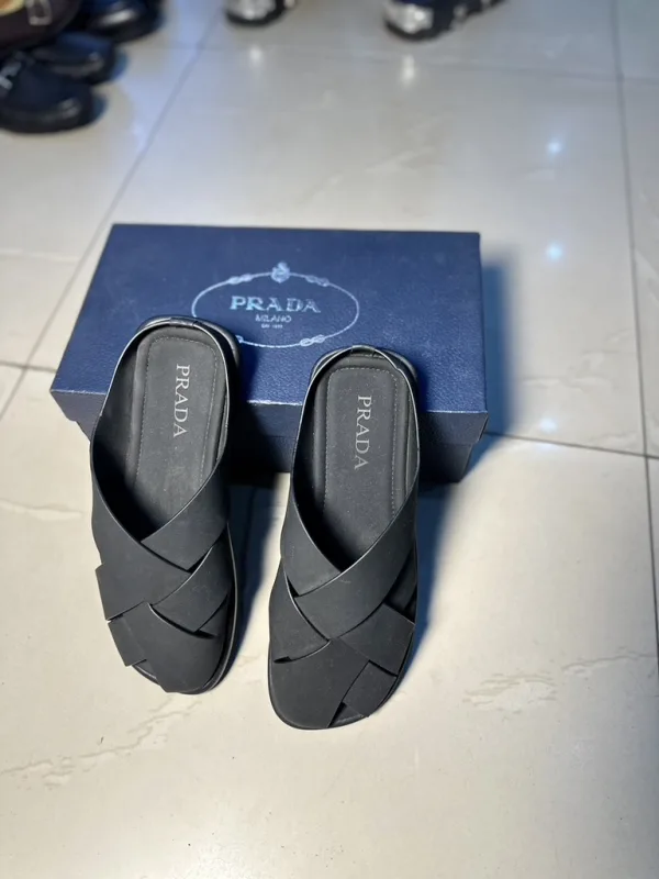 Black Cross-Strap Sandals — thumbnail 3